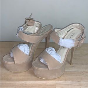 Nude platform heels